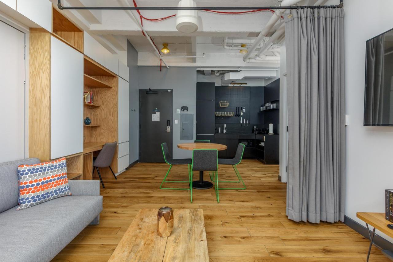 Placemakr Street Apartahotel 4*