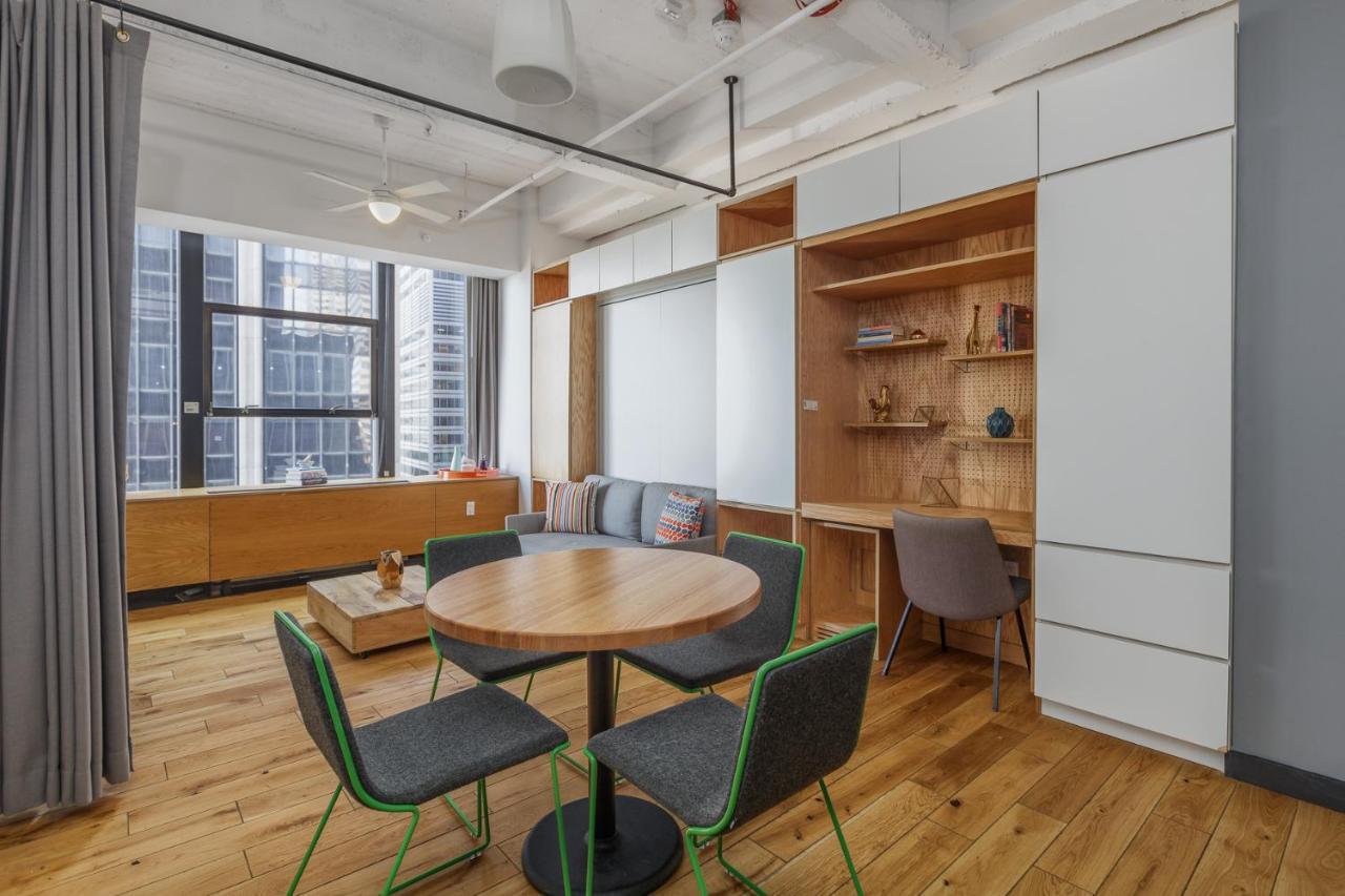 Placemakr Street Apartahotel 4*