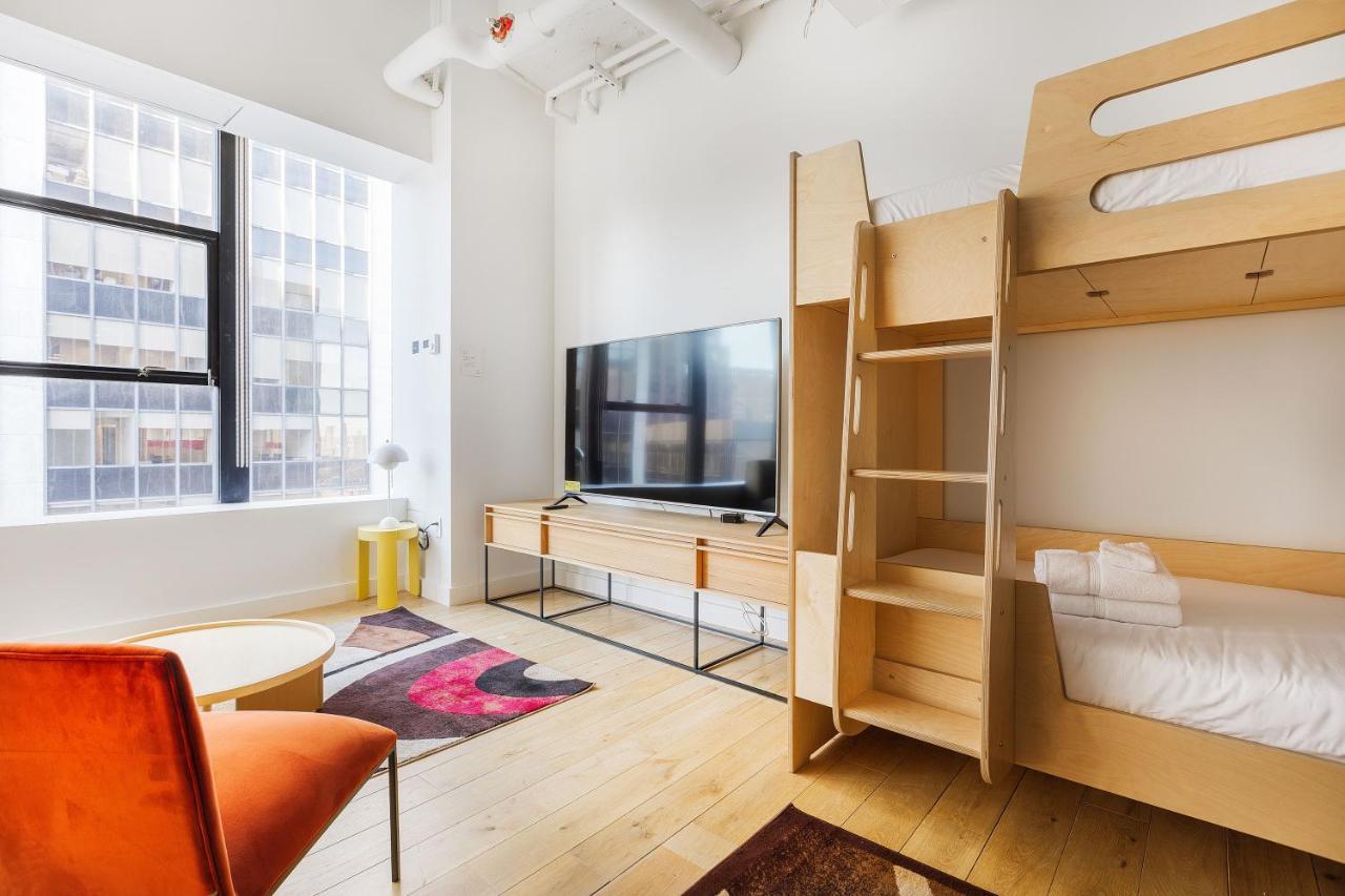 Placemakr Street Apartahotel 4*